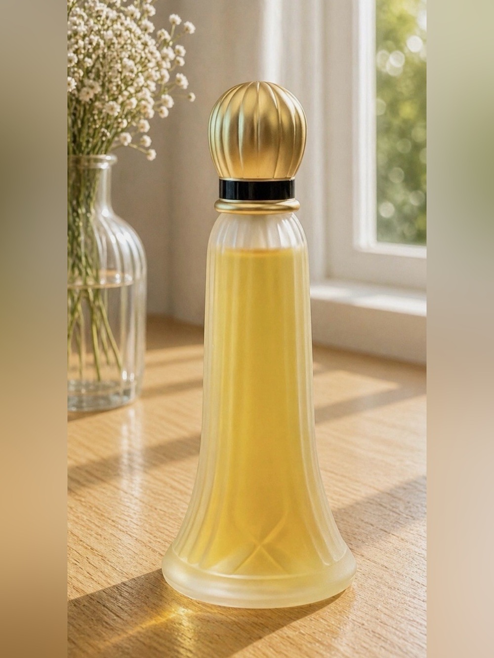Lucien Lelong "Indiscret" Eau de Toilette Spray 1.7fl - 50ml Collectible Bottle